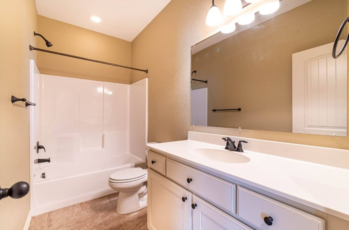 Apartment for rent at 4870 N Castlewood Lane, Springdale, AR 72764
