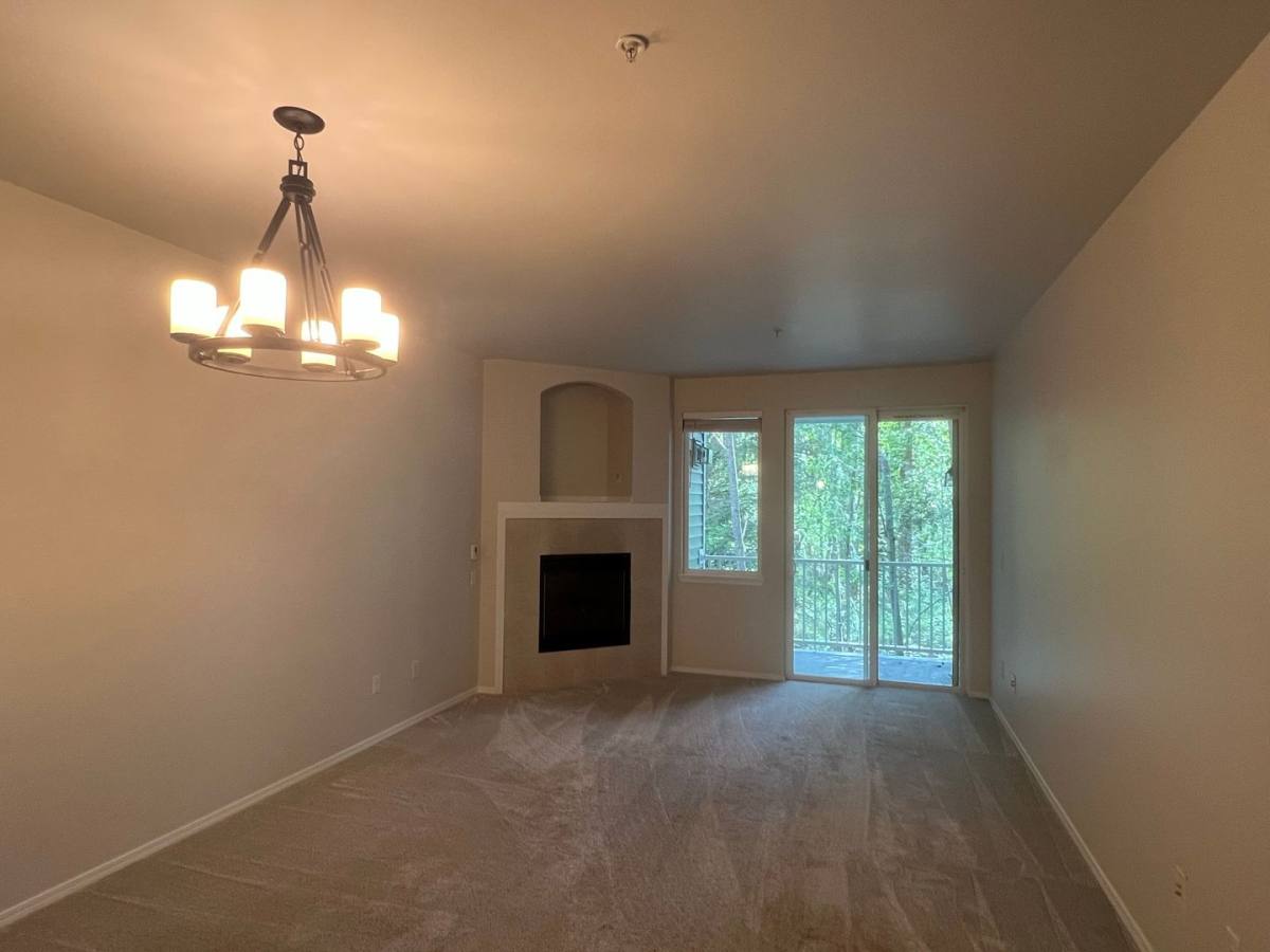 Condo for rent at 12712 Admiralty Way, Everett, WA 98204