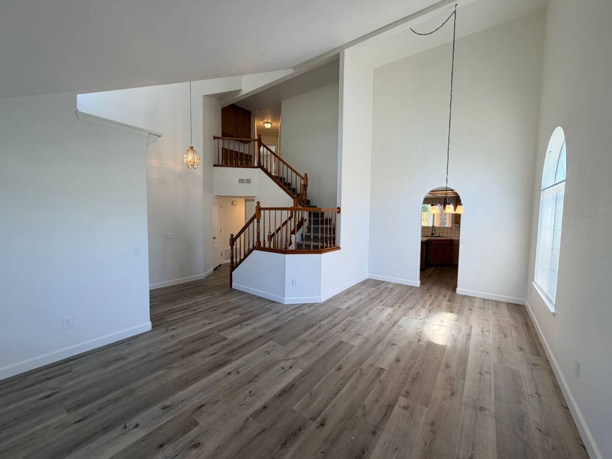 House for rent at 1311 Saint Francis Dr, Los Banos, CA 93635