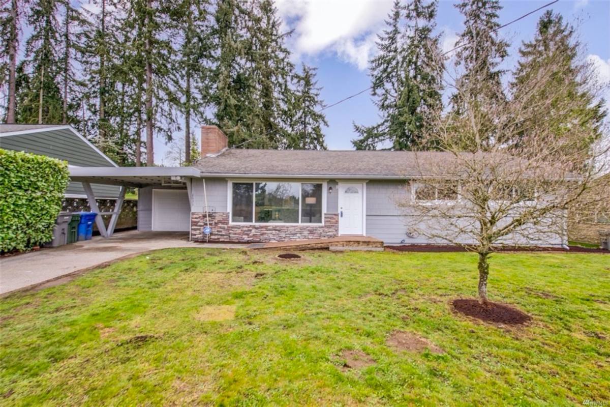 House for rent at 2633 NE 23rd St, Renton, WA 98056