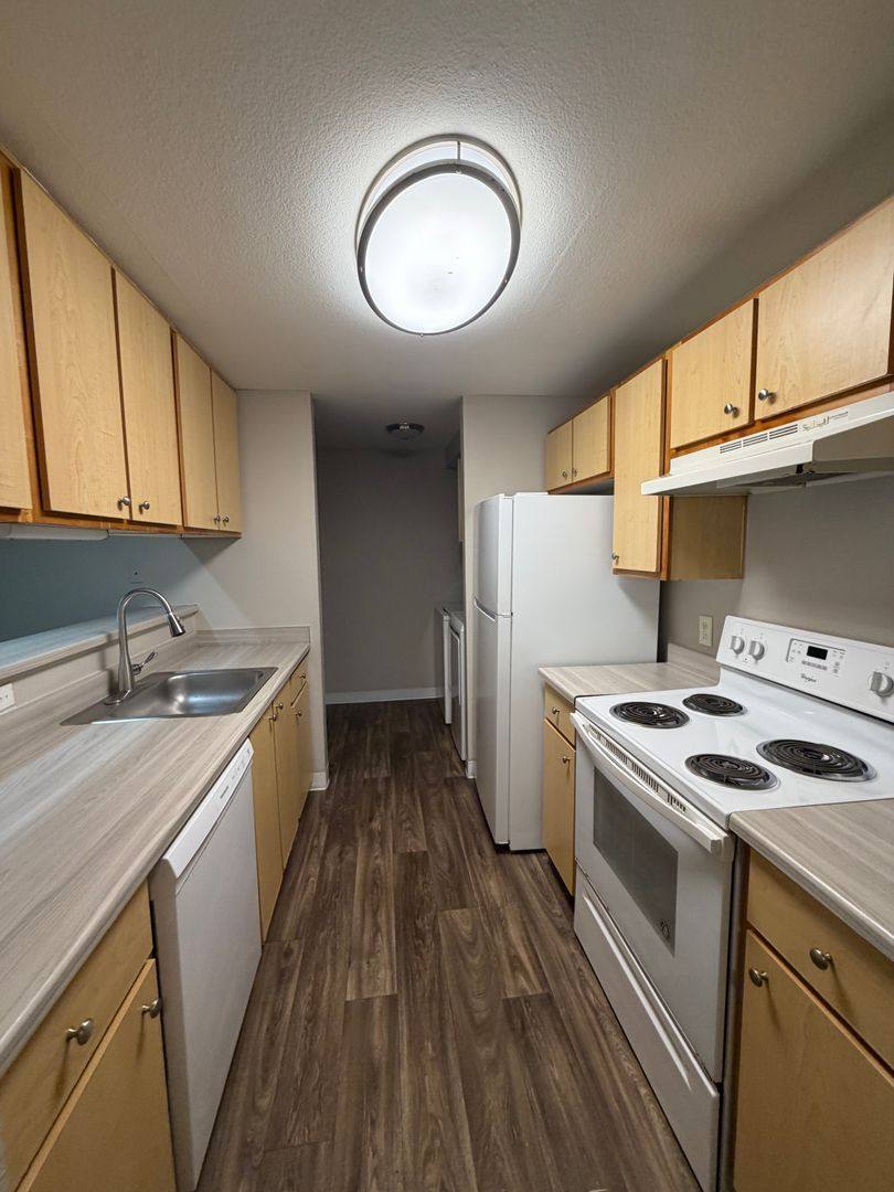 Apartment for rent at 16916 SE Powell Blvd, Portland, OR 97236