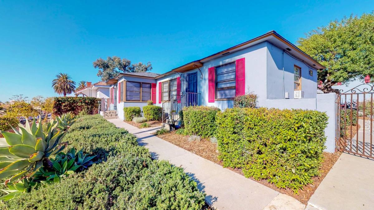 Apartment for rent at 1210-1220 30th St 2982-2994 B, San Diego, CA 92102