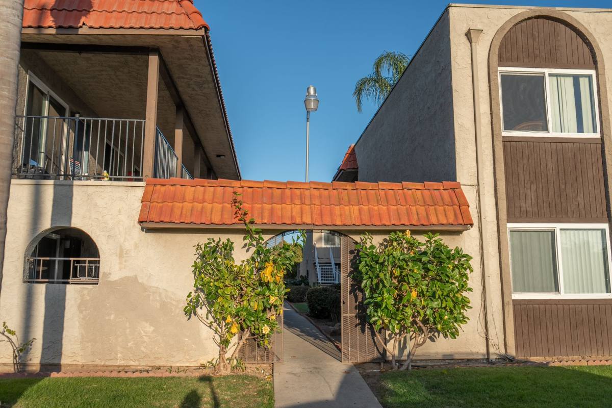 Apartment for rent at 345 E Park Ave, Escondido, CA 92025