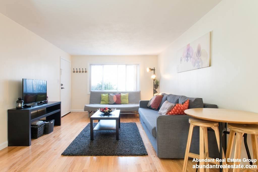 Apartment for rent at 25 Oxford Cr, Belmont, MA 02478