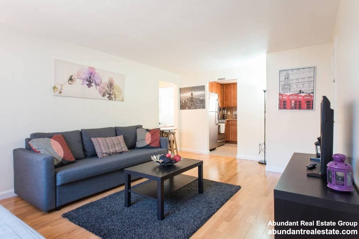 Apartment for rent at 25 Oxford Cr, Belmont, MA 02478