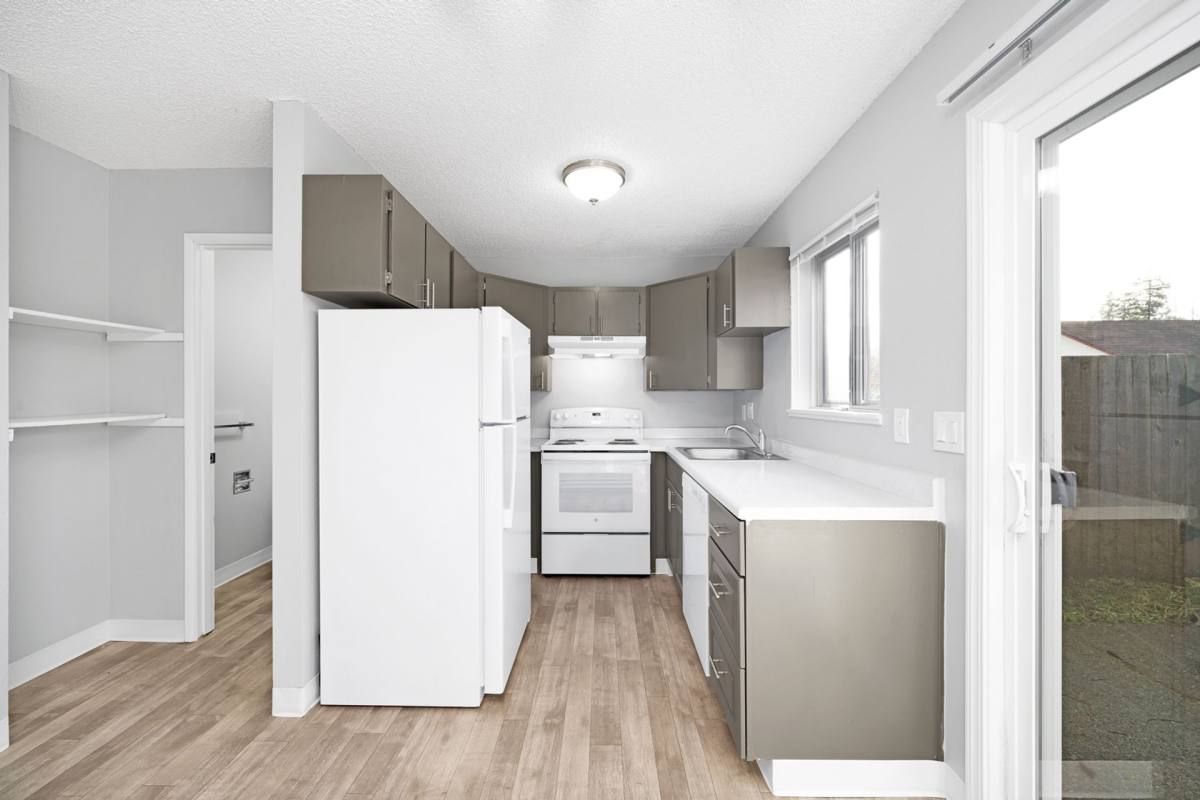 Townhouse for rent at 13210 SE Division St, Portland, OR 97236
