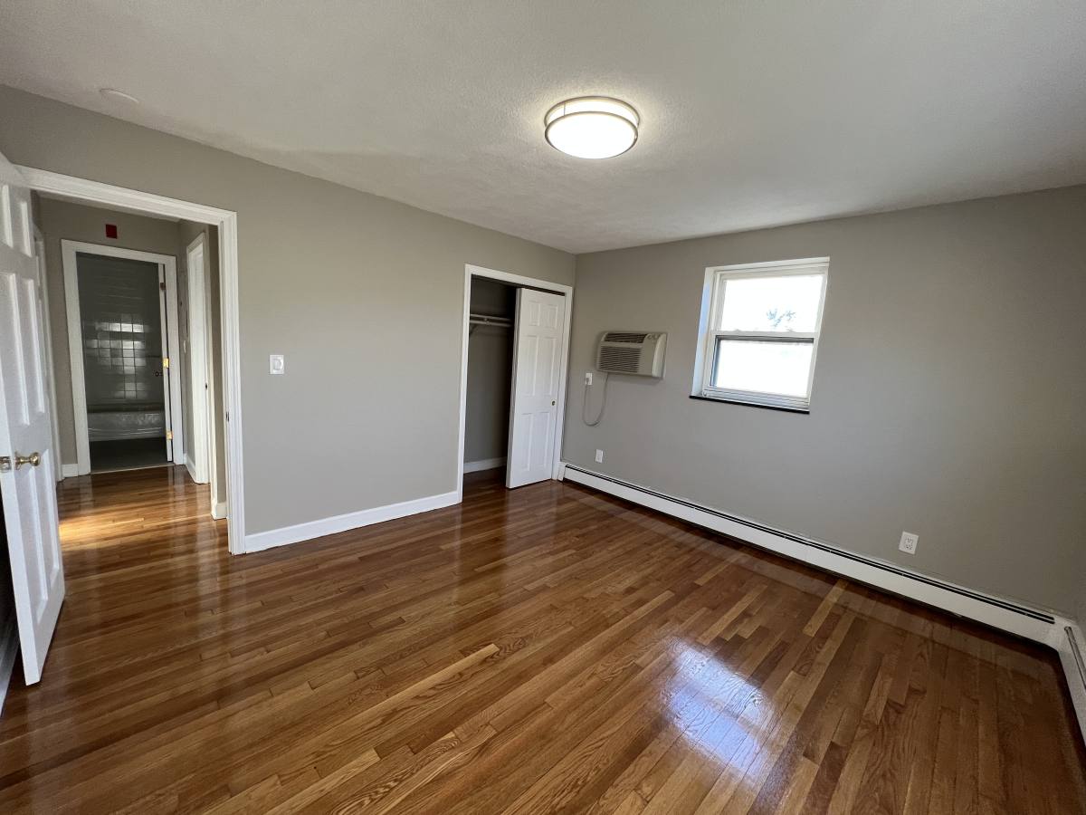 Apartment for rent at 268 Grove St #10D, Auburndale, MA 02466