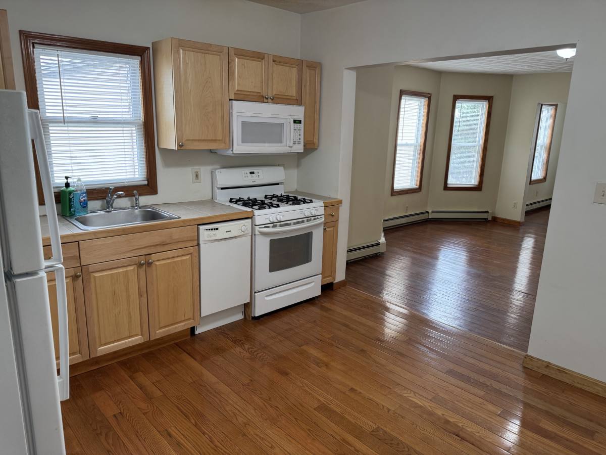 Apartment for rent at 64 Paris St #1, Medford, MA 02155