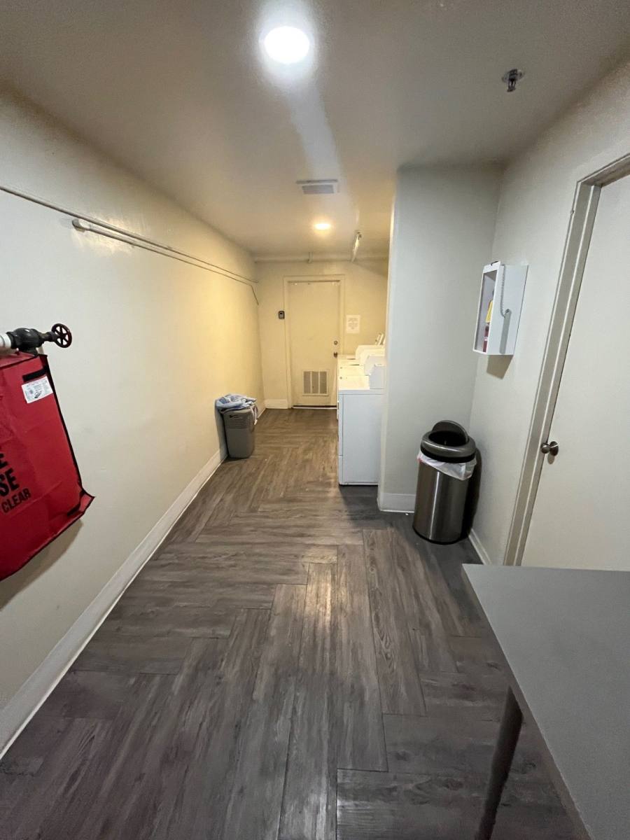 Apartment for rent at 115 N Wetherly Dr, Los Angeles, CA 90048
