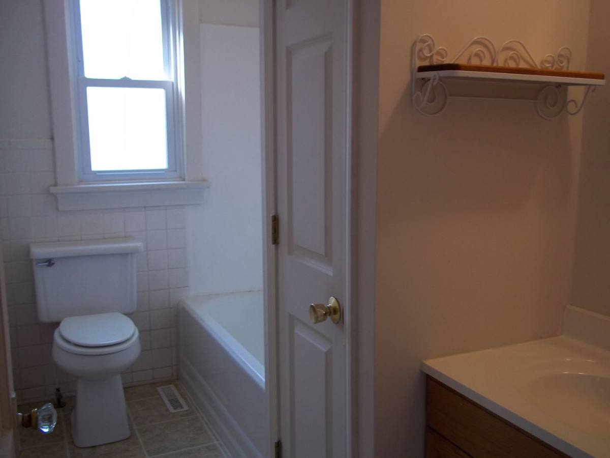 House for rent at 2004 E Fifth St, Washington, MO 63090