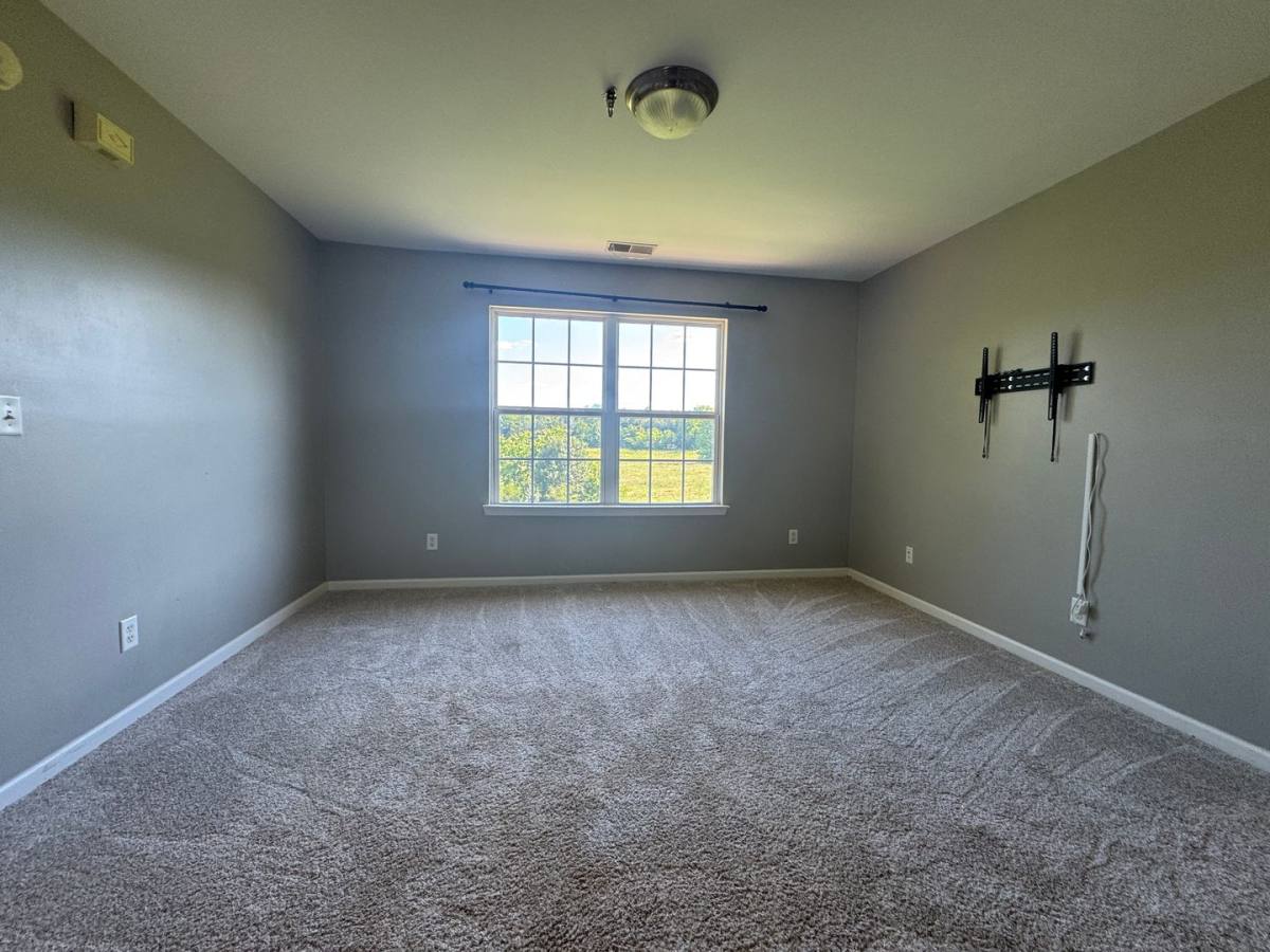 House for rent at 1239 California Dr, Murfreesboro, TN 37129
