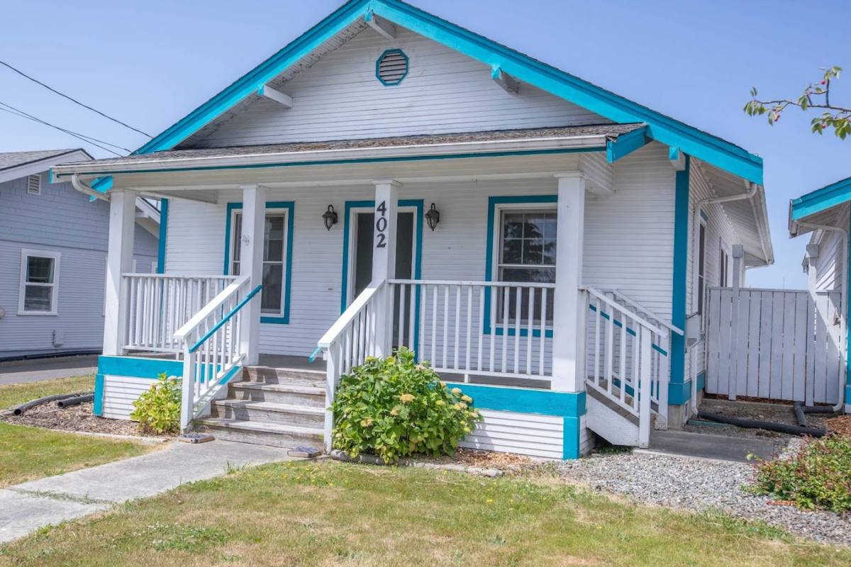 House for rent at 402 S Main St, Coupeville, WA 98239