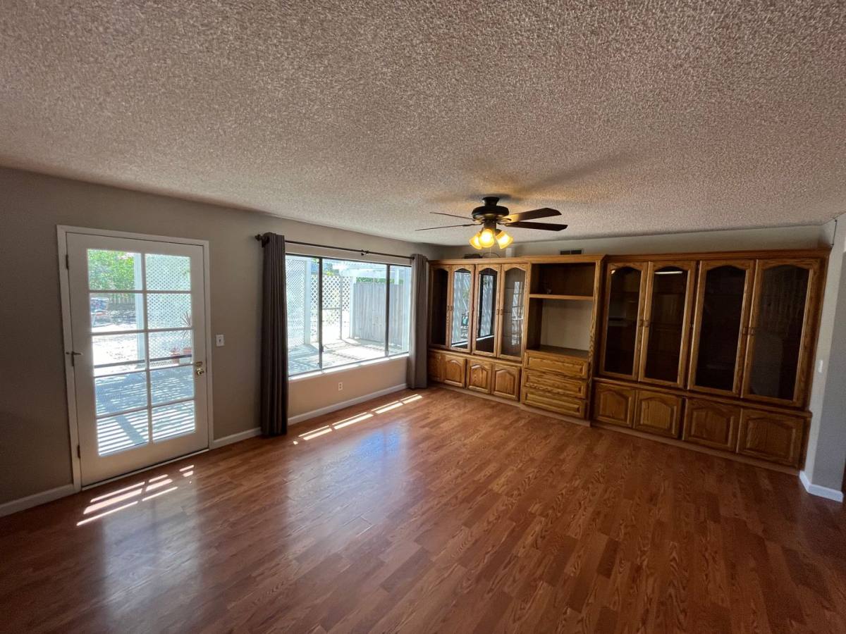 House for rent at 1090 Foxenwood Dr, Santa Maria, CA 93455