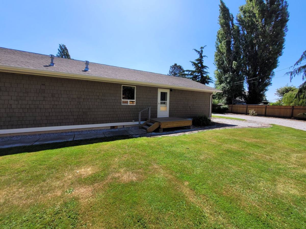 House for rent at 625 1 2 Marine Dr, Bellingham, WA 98225