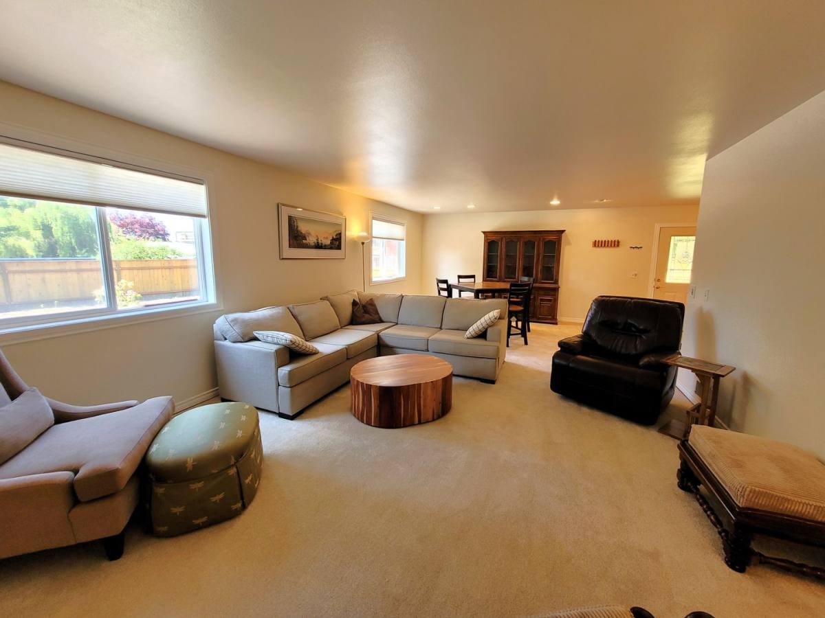 House for rent at 625 1 2 Marine Dr, Bellingham, WA 98225