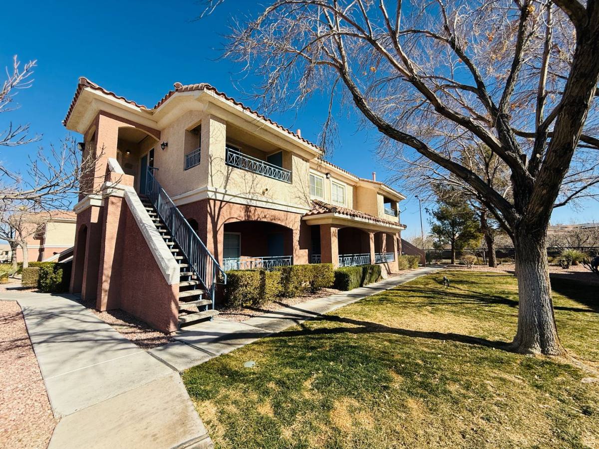 Condo for rent at 352 Pine Haven St, Las Vegas, NV 89144