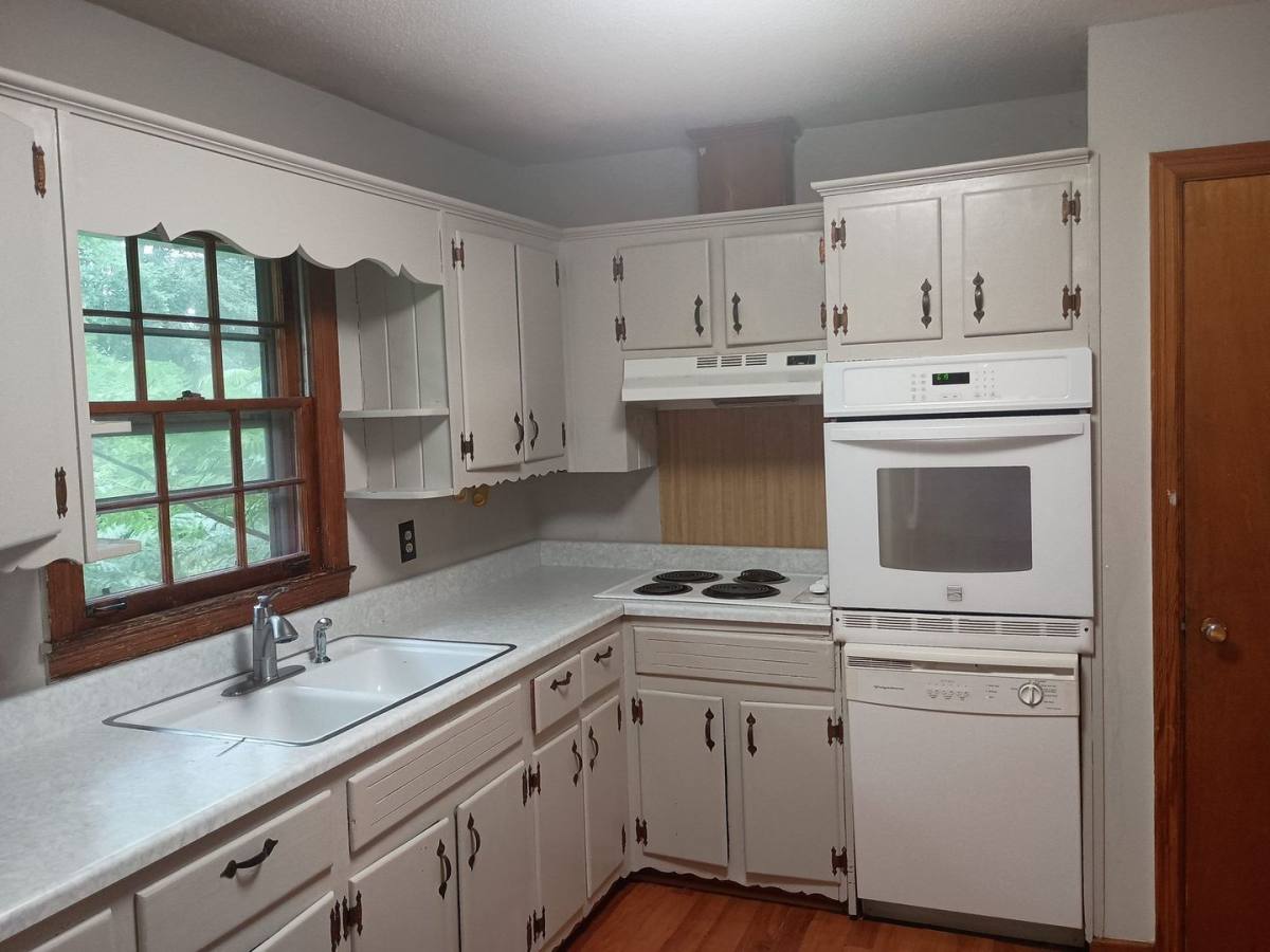House for rent at 1986 Bells Ferry Rd, Marietta, GA 30066