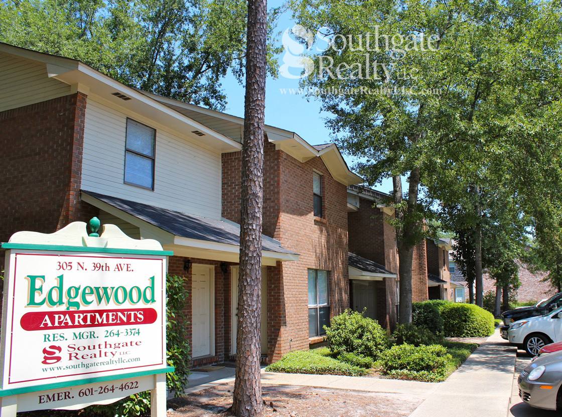 Townhouse for rent at 305 N39th Ave, Hattiesburg, MS 39401