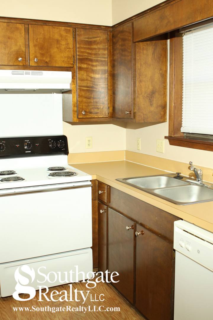 Townhouse for rent at 305 N39th Ave, Hattiesburg, MS 39401