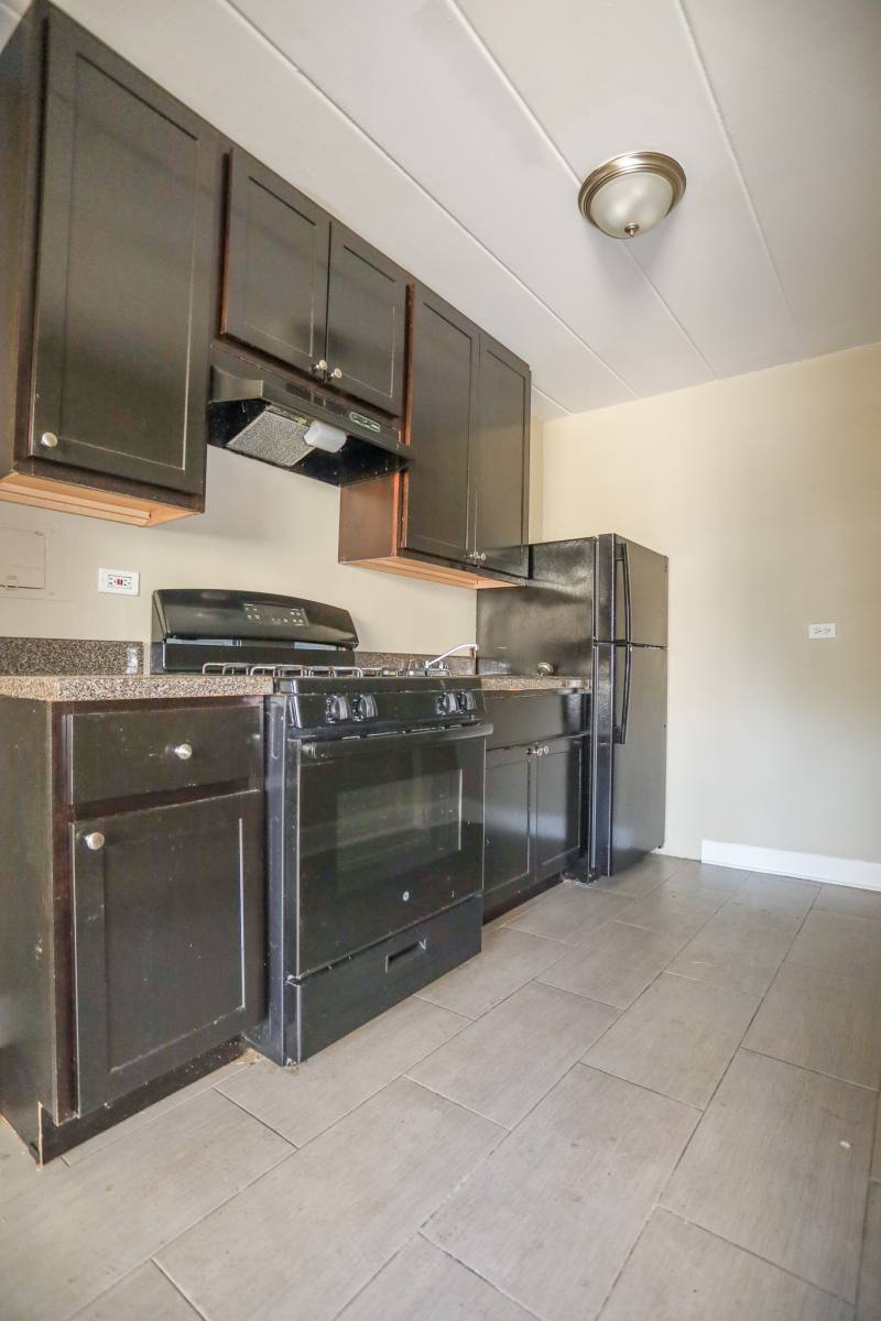 Apartment for rent at 7301 N Ridge #302, Chicago, IL 60645