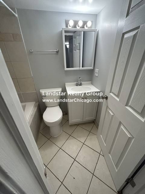 Apartment for rent at 2300 S Ridgeway Ave #1S, Chicago, IL 60623
