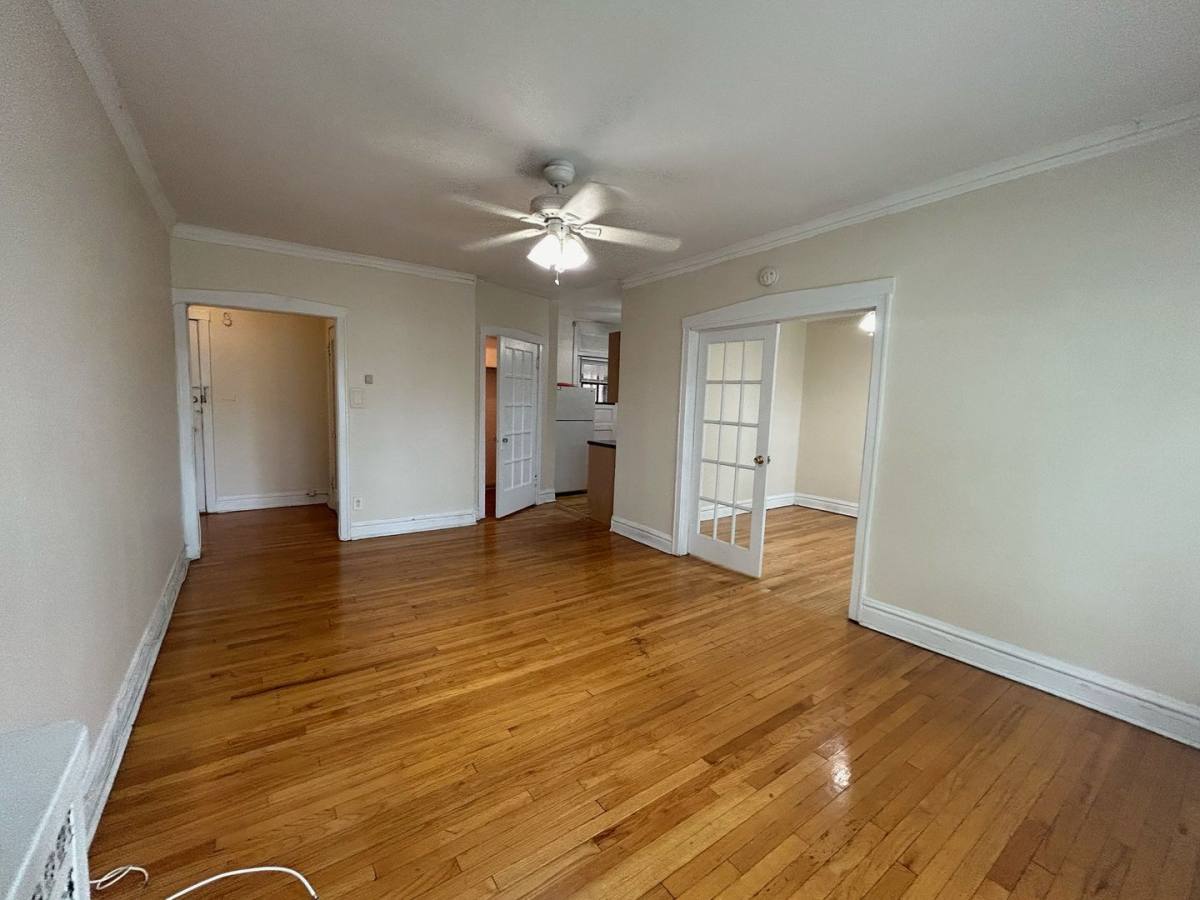 Apartment for rent at 3902 W Argyle #1A, Chicago, IL 60625