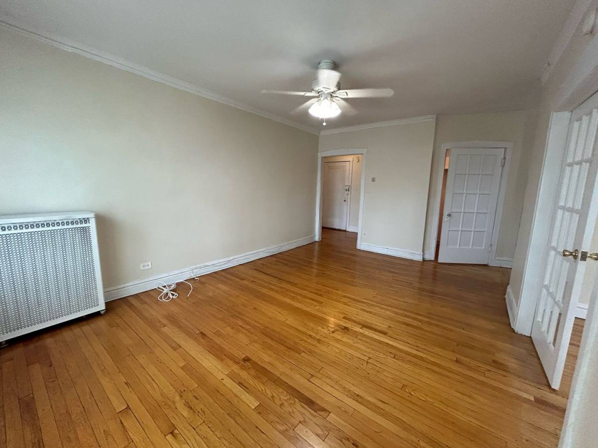 Apartment for rent at 3902 W Argyle #1A, Chicago, IL 60625
