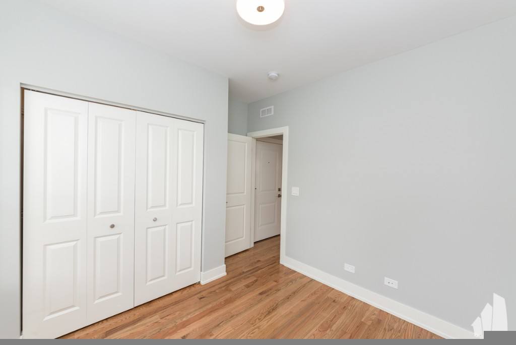 Apartment for rent at 356 W Dickens Ave #3, Chicago, IL 60614