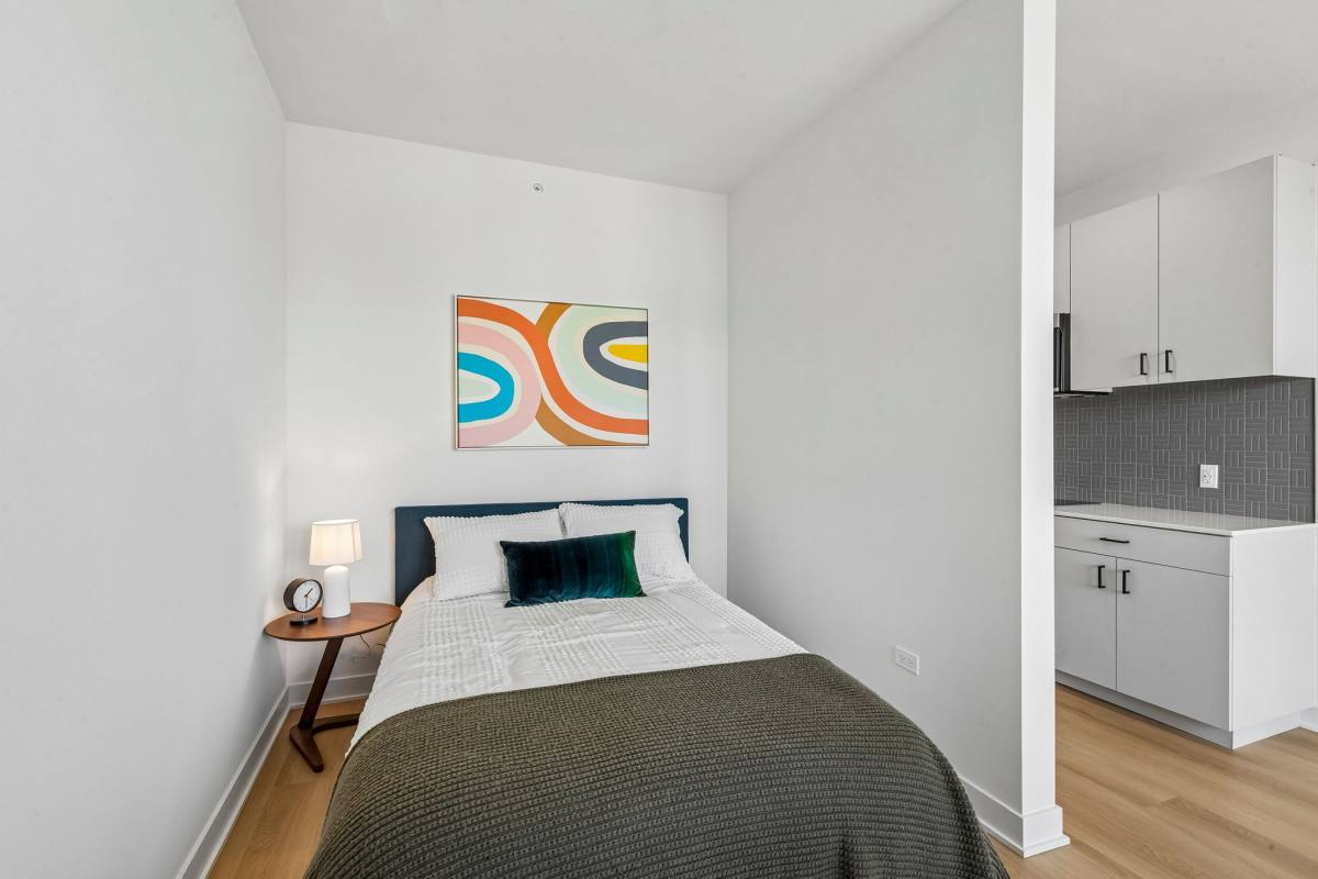 Apartment for rent at 1100-10 W Grand Ave #312, Chicago, IL 60642