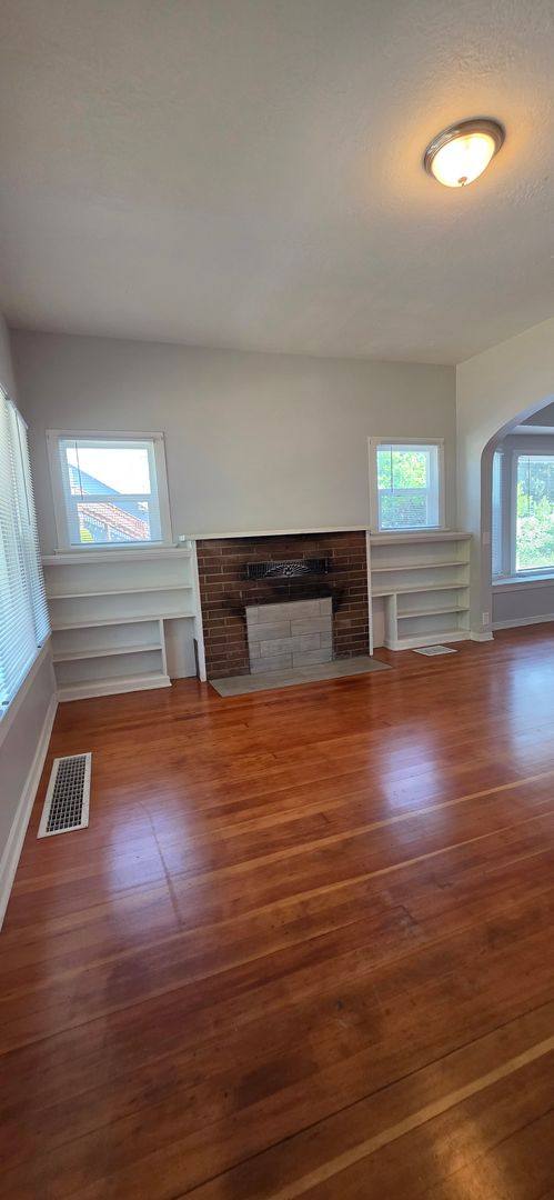 Apartment for rent at 1190 Alder Dr NE, Salem, OR 97303