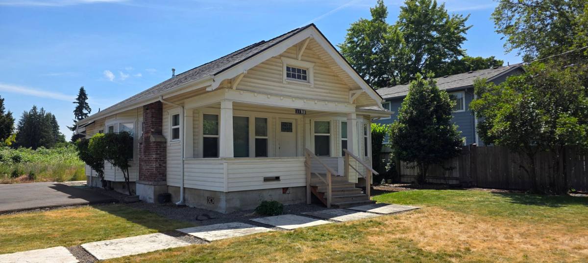 Apartment for rent at 1190 Alder Dr NE, Salem, OR 97303
