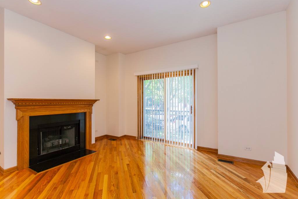 Apartment for rent at 2719 N Wayne Ave #2S, Chicago, IL 60614