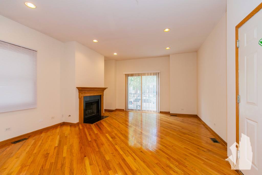 Apartment for rent at 2719 N Wayne Ave #2S, Chicago, IL 60614
