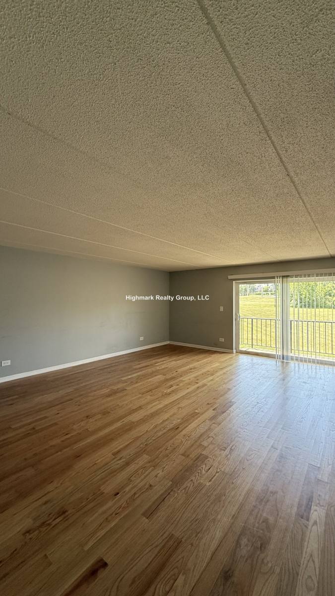 Apartment for rent at 525 N Quentin Rd #204O, Palatine, IL 60067