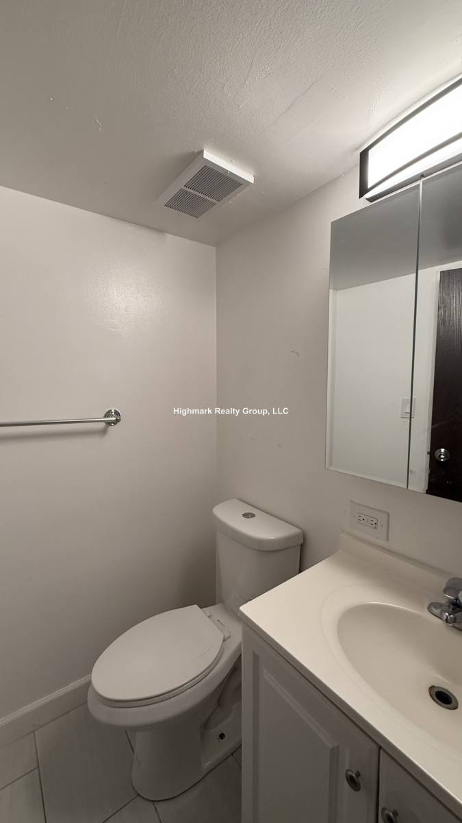 Apartment for rent at 525 N Quentin Rd #204O, Palatine, IL 60067