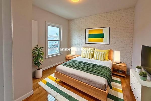 Apartment for rent at 164 Broadway #2T, Somerville, MA 02145