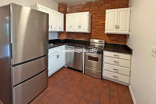 Apartment for rent at 164 Broadway #2T, Somerville, MA 02145