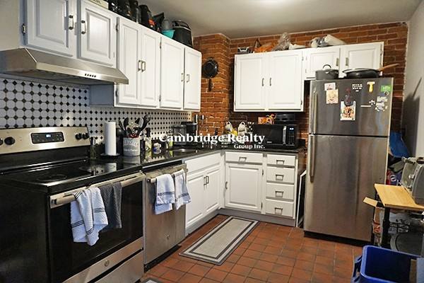 Apartment for rent at 164 Broadway #3T, Somerville, MA 02145