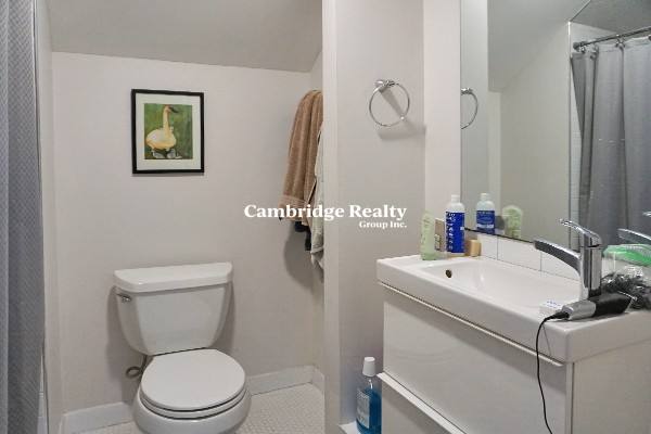 Apartment for rent at 164 Broadway #3T, Somerville, MA 02145