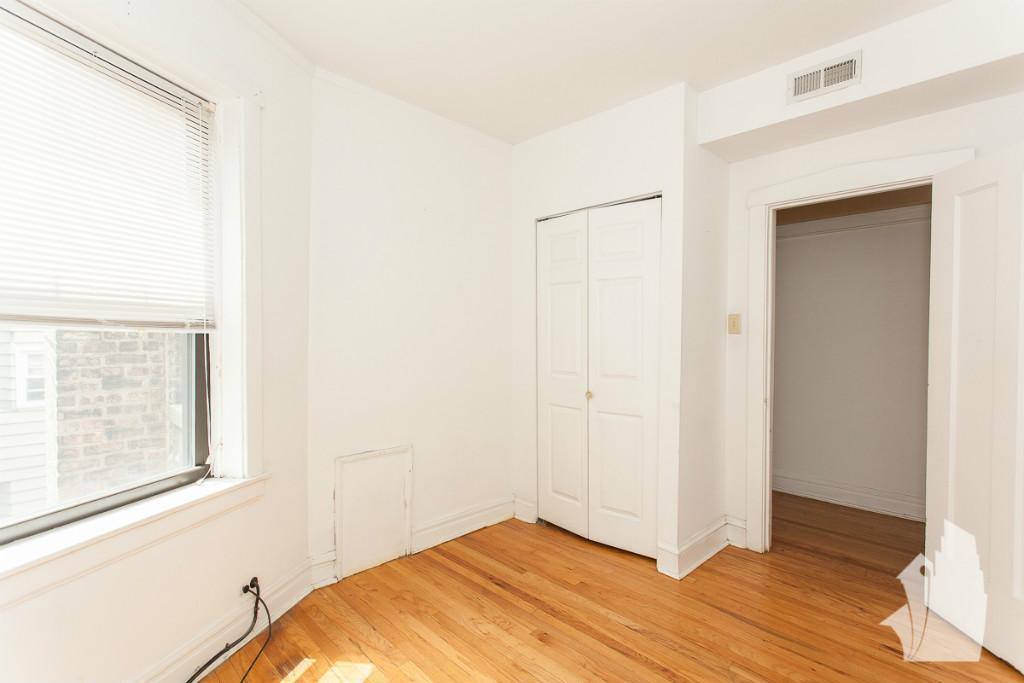 Apartment for rent at 1953 W Winnemac Ave #1, Chicago, IL 60640