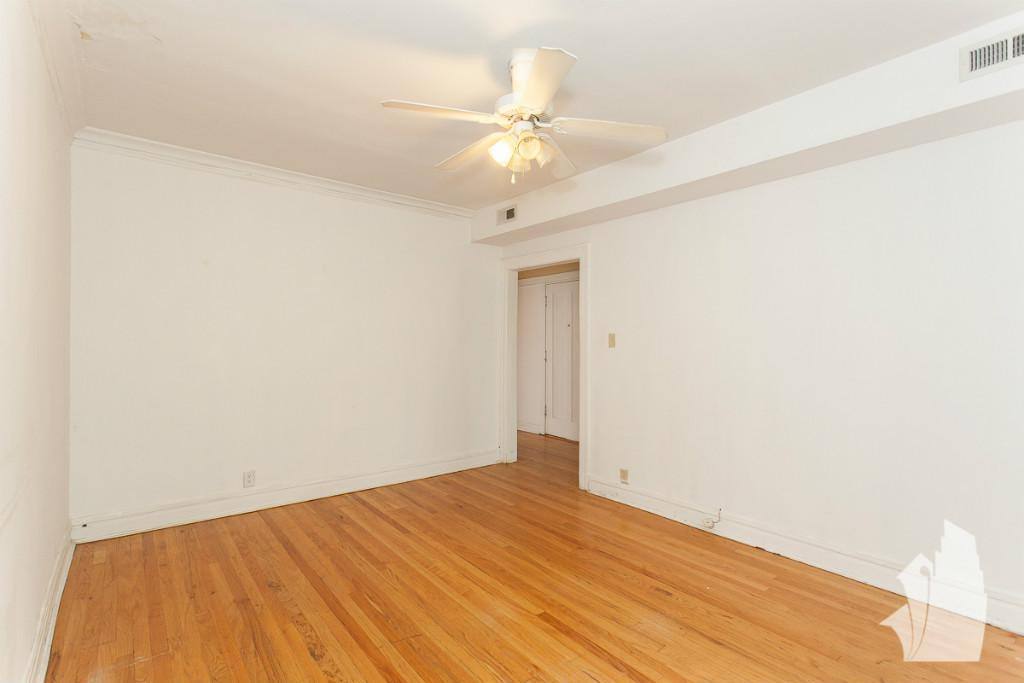 Apartment for rent at 1953 W Winnemac Ave #1, Chicago, IL 60640