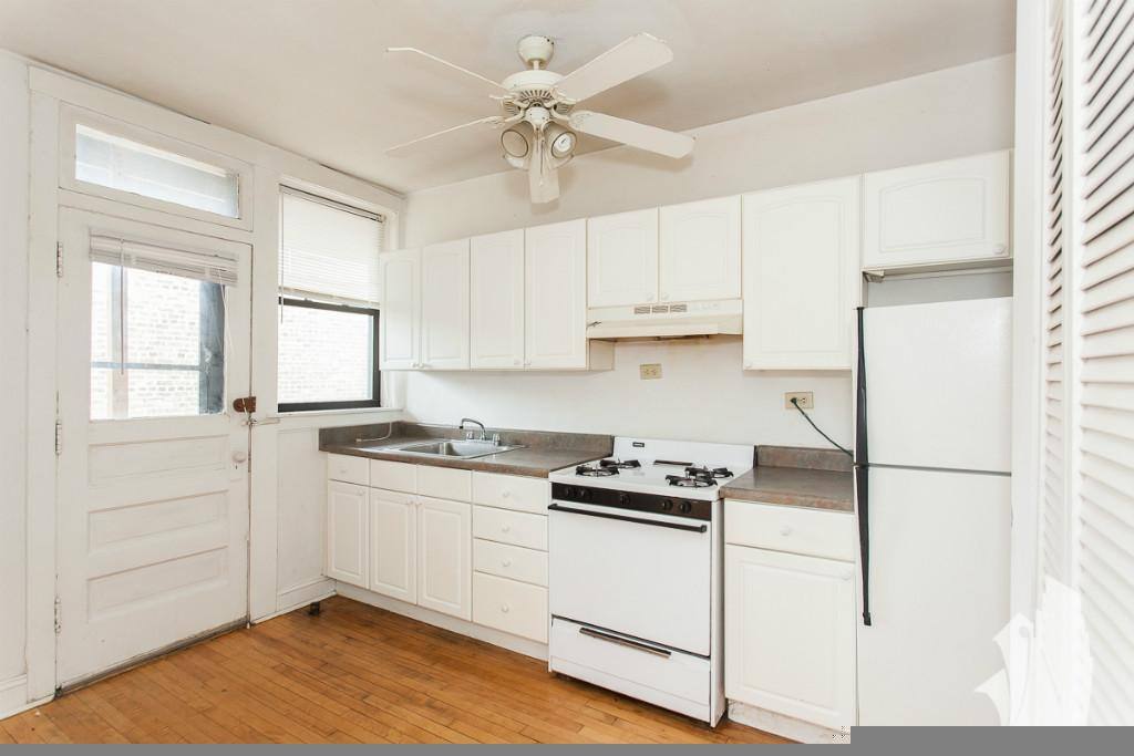 Apartment for rent at 1953 W Winnemac Ave #1, Chicago, IL 60640