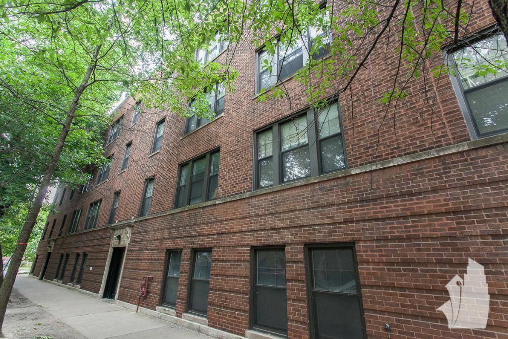 Apartment for rent at 1953 W Winnemac Ave #1, Chicago, IL 60640