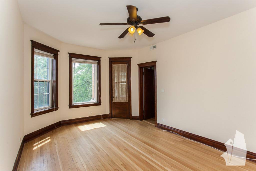 Apartment for rent at 1436 W Addison St #2, Chicago, IL 60613