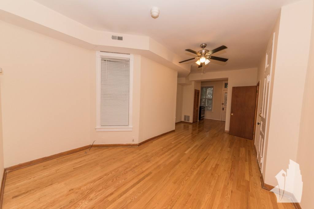 Apartment for rent at 1208 W Wrightwood Ave #3, Chicago, IL 60614