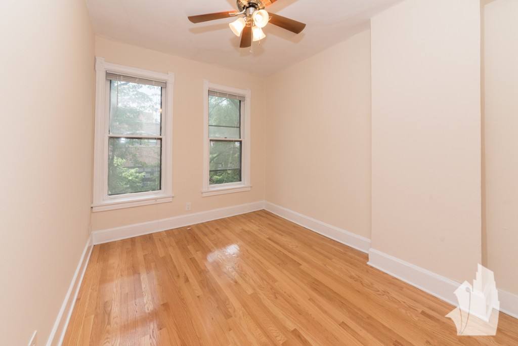 Apartment for rent at 1208 W Wrightwood Ave #3, Chicago, IL 60614