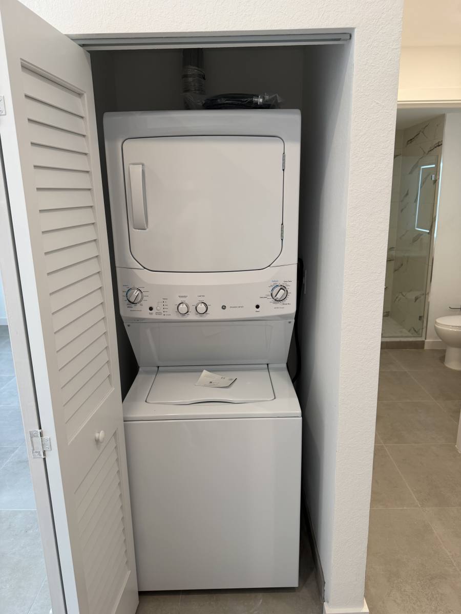 Apartment for rent at 2001 Van Buren St, Hollywood, FL 33020