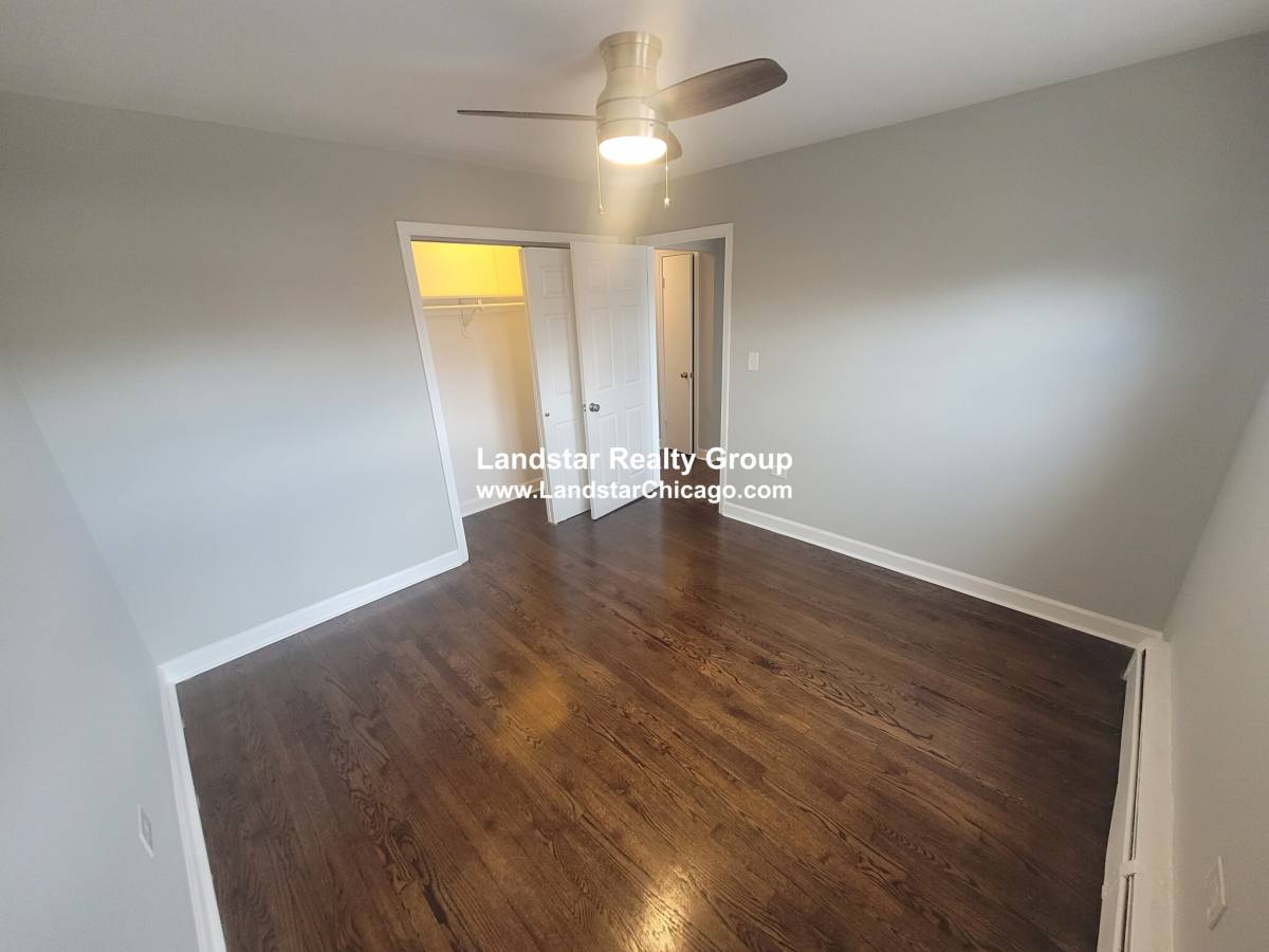 Apartment for rent at 1319 W Sherwin #1A, Chicago, IL 60626