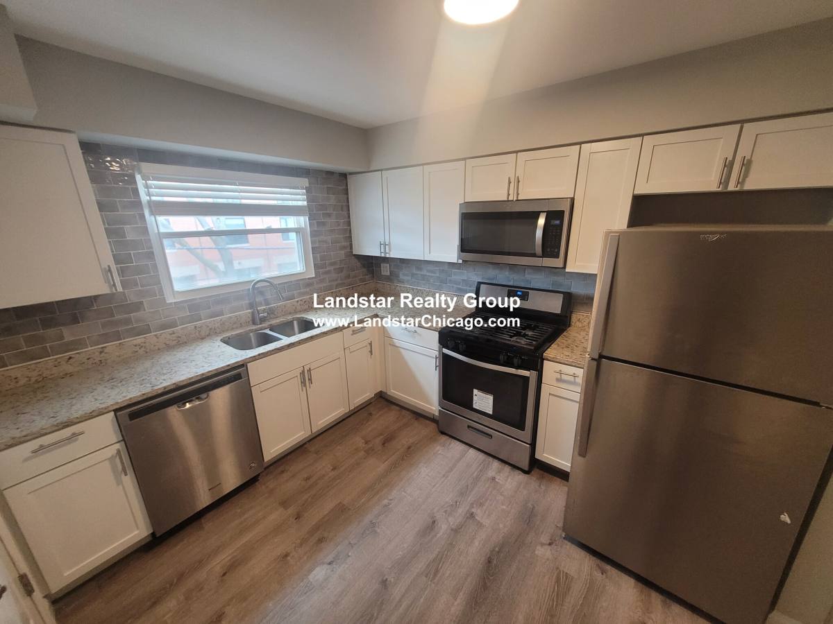 Apartment for rent at 1319 W Sherwin #1A, Chicago, IL 60626