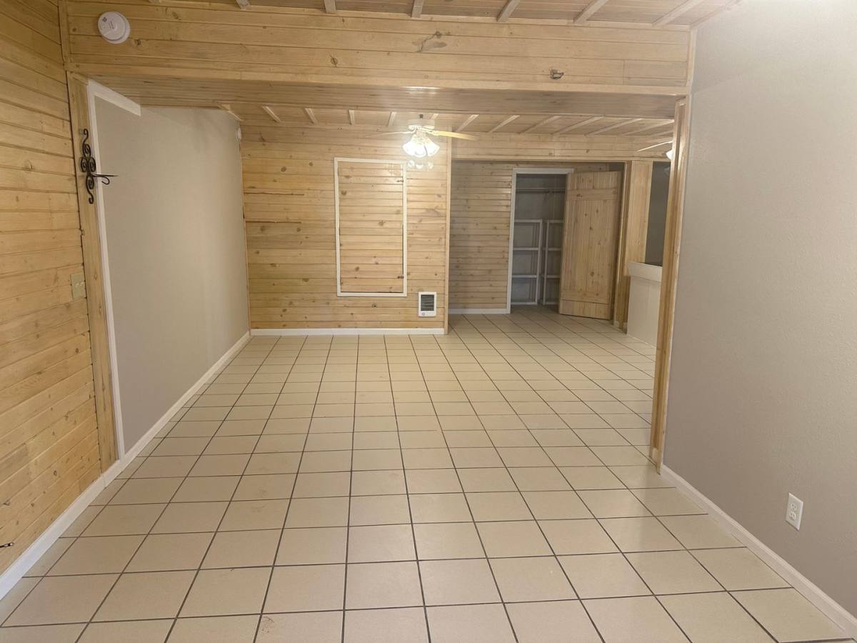 Apartment for rent at 1810 Simula Lane, Fairfield, IA 52556